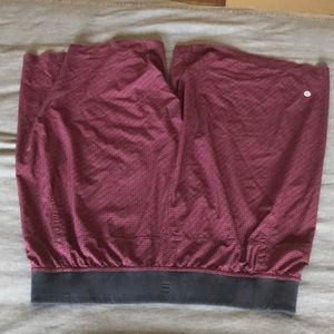 Mens LARGE Lululemon T.H.E short 9” NEVERWORN